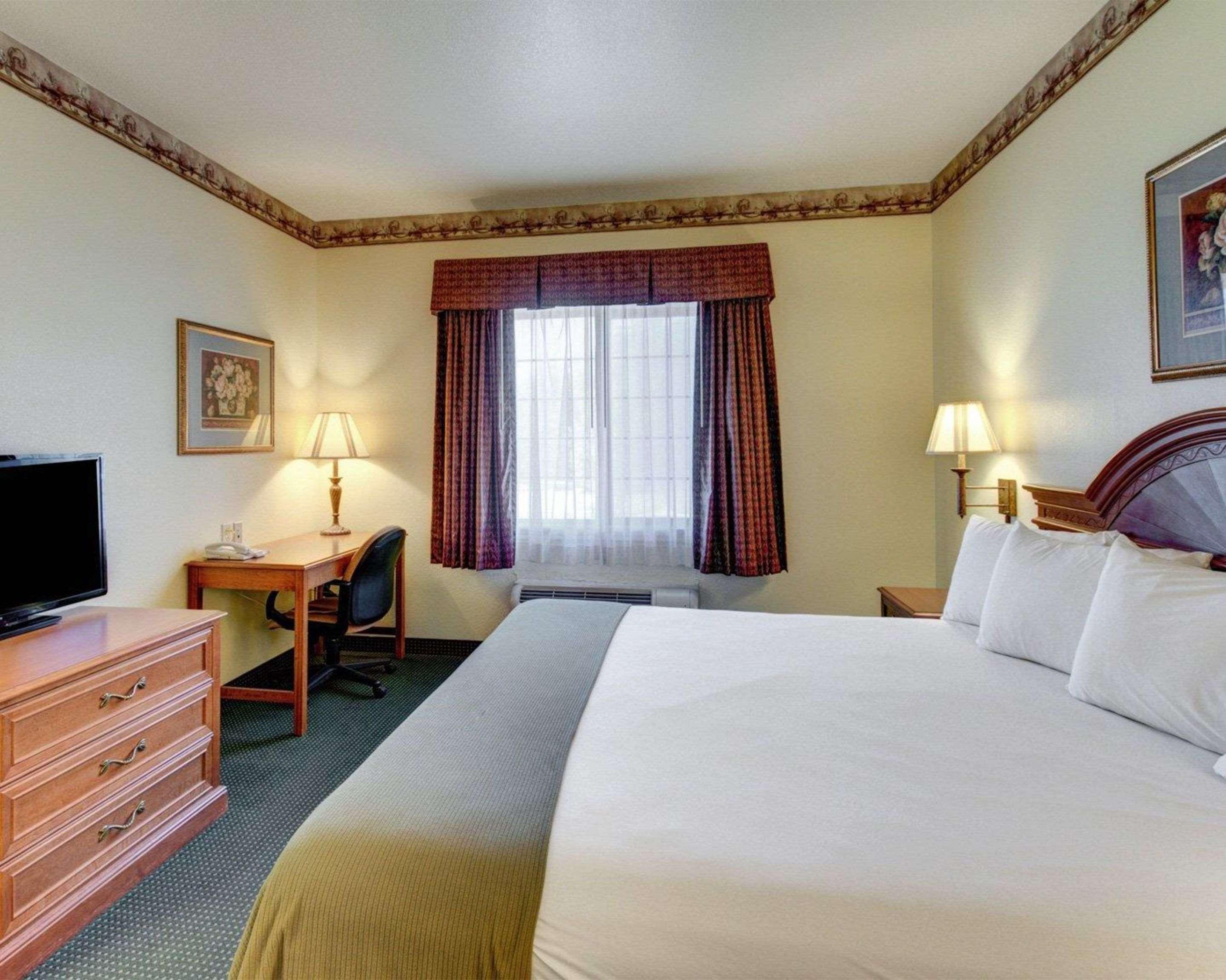 Quality Inn & Suites - Glen Rose Exteriör bild
