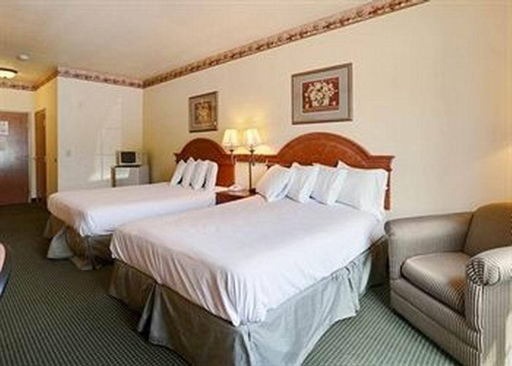 Quality Inn & Suites - Glen Rose Exteriör bild