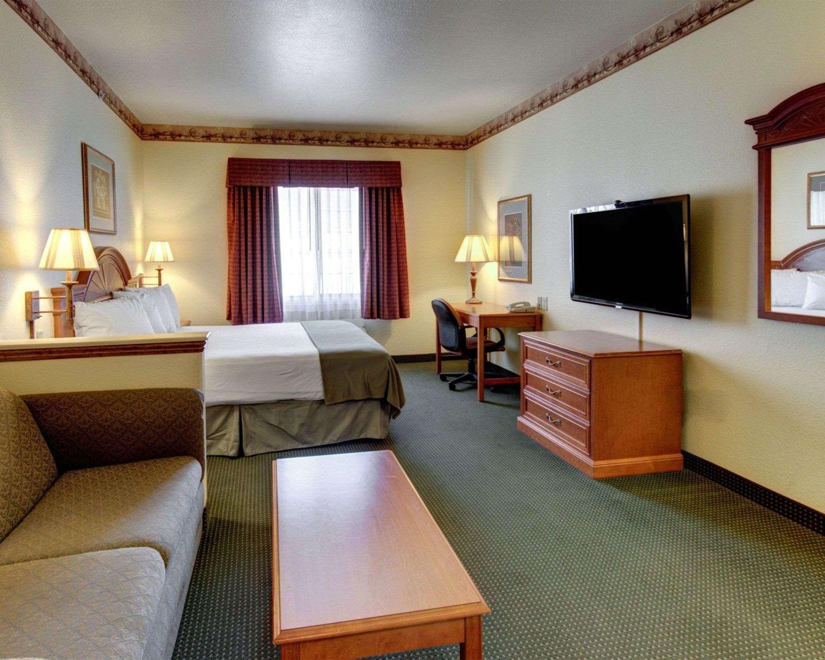 Quality Inn & Suites - Glen Rose Exteriör bild