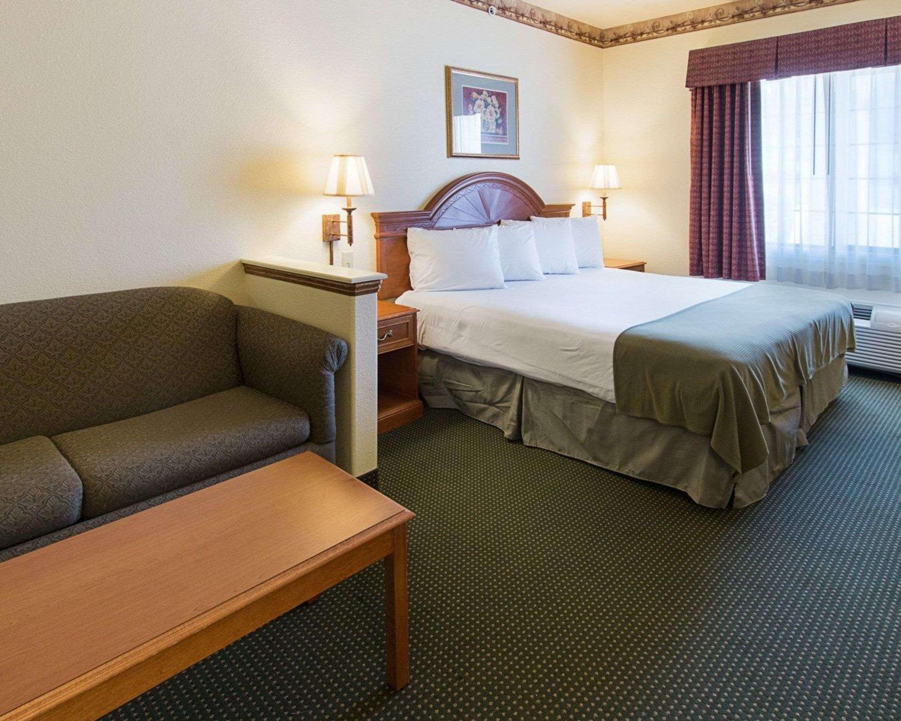 Quality Inn & Suites - Glen Rose Exteriör bild