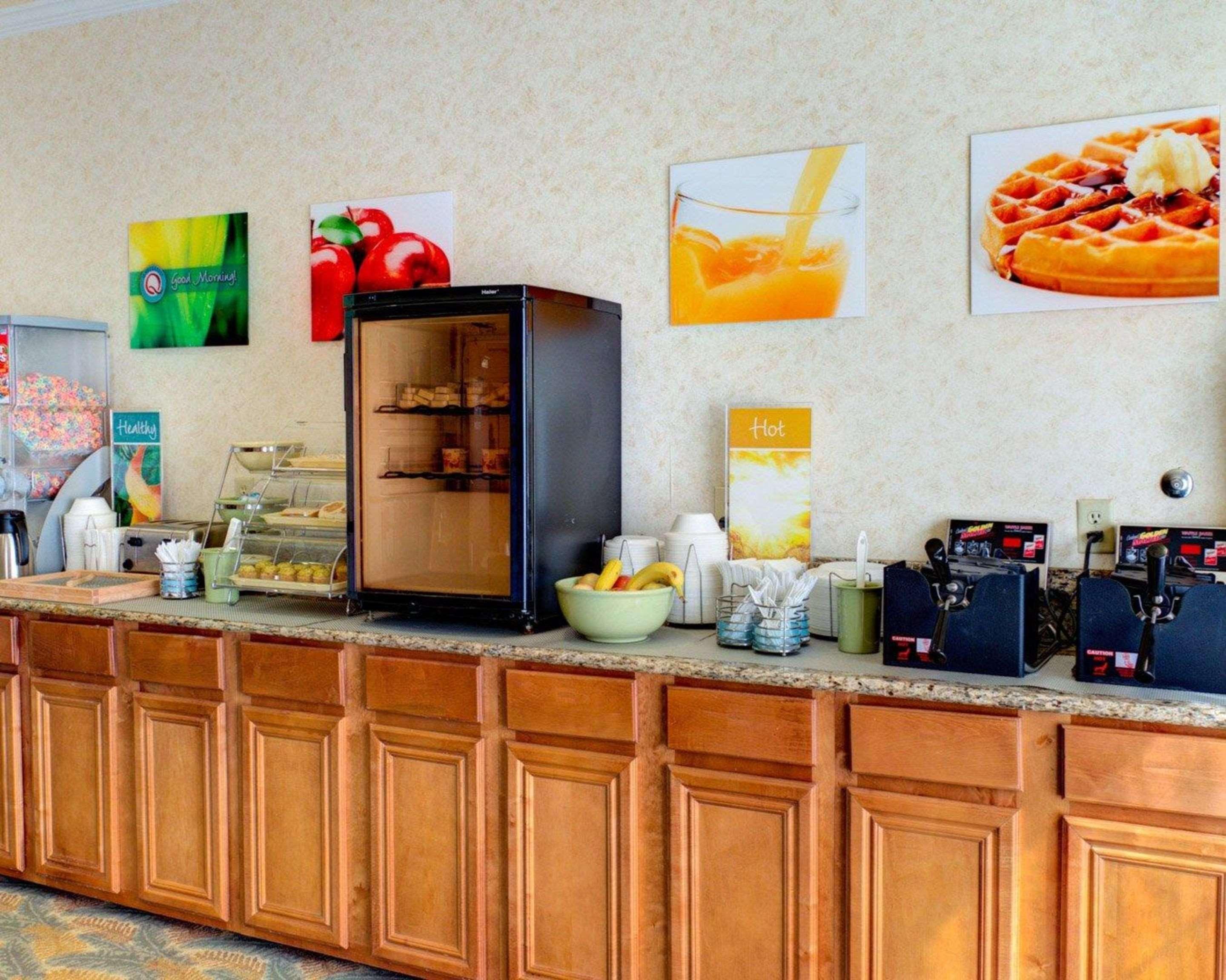 Quality Inn & Suites - Glen Rose Exteriör bild
