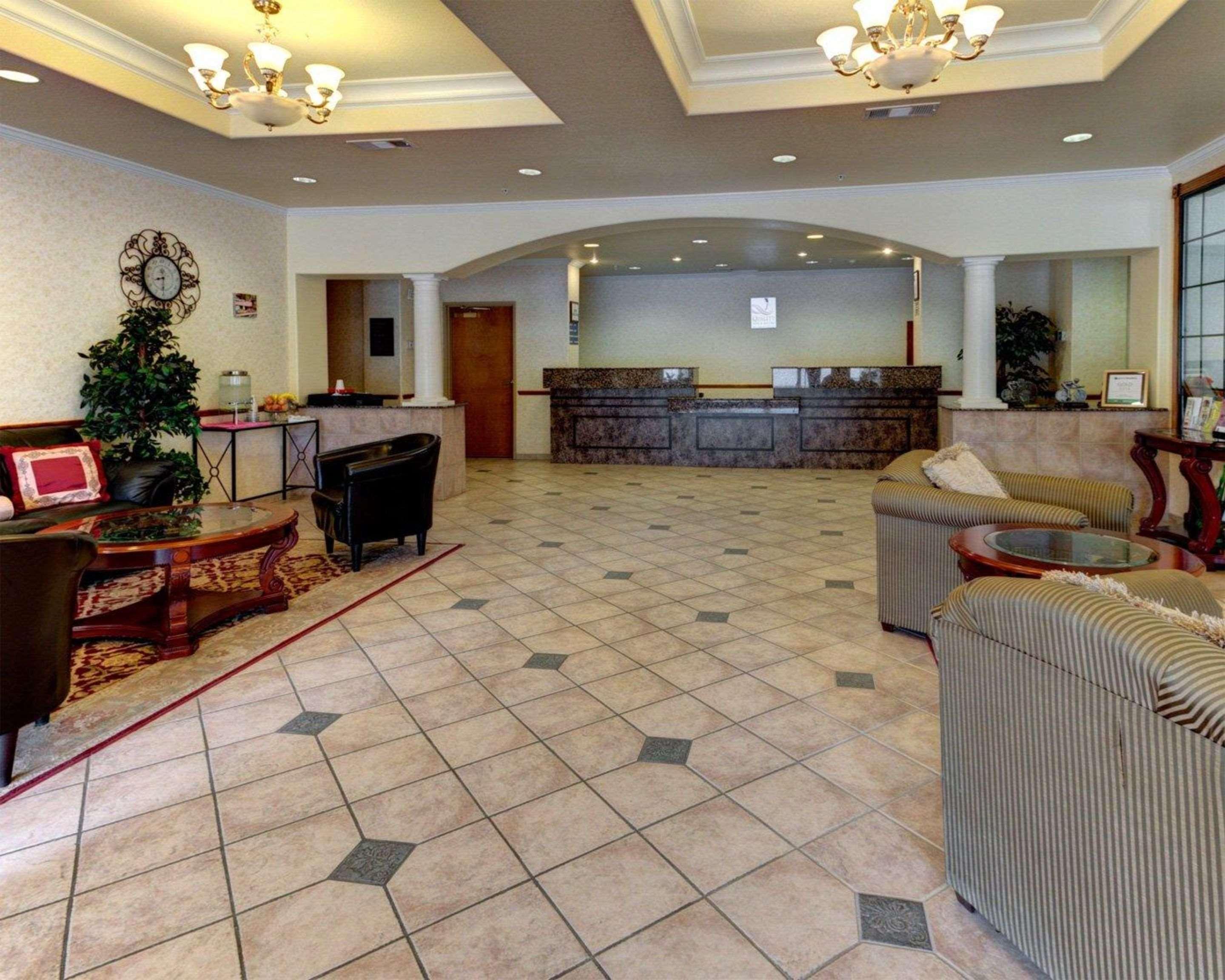 Quality Inn & Suites - Glen Rose Exteriör bild
